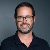 Gil Paz