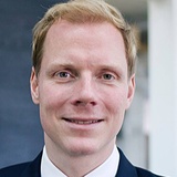 Dr. Daniel Sinnig