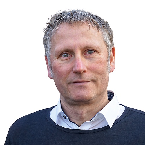 Dr. Raimund Schriek